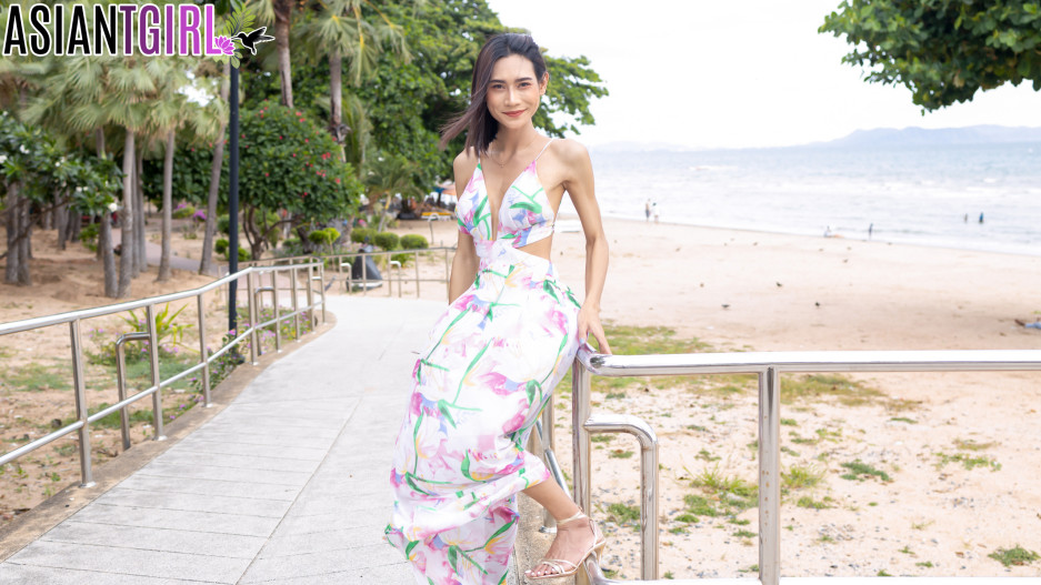 Flexible And Horny Nutty!