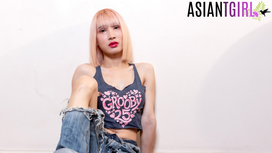 Pooh Shows Off Her Huge Cock!