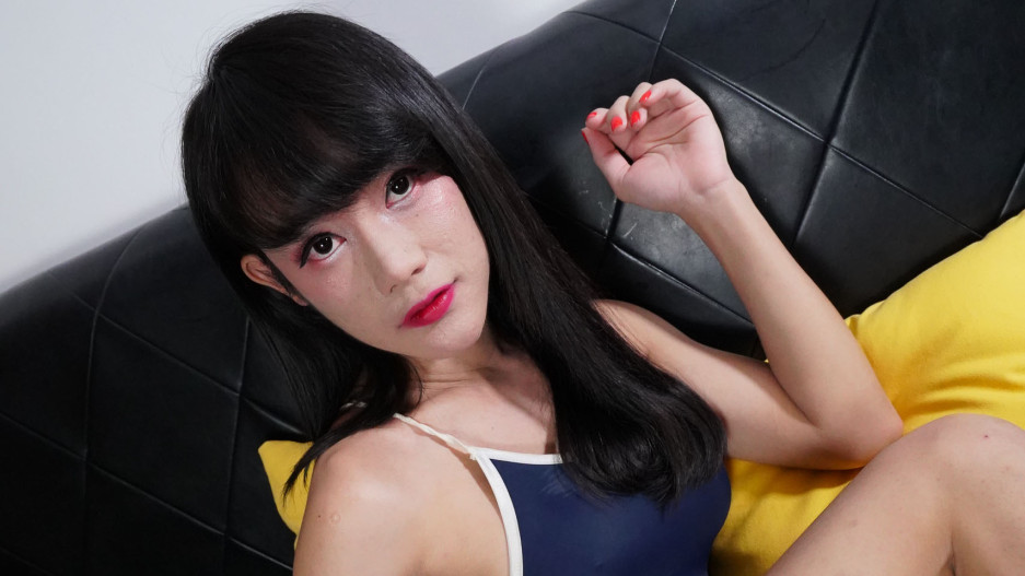 Bee With Big Tits Teases On The Bed!