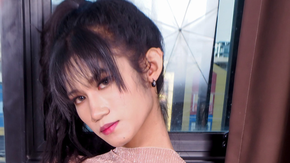 It's Cum Time With Bell!