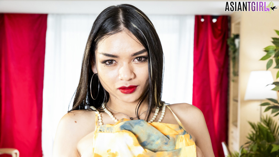 Yu Is Your Monday Treat!