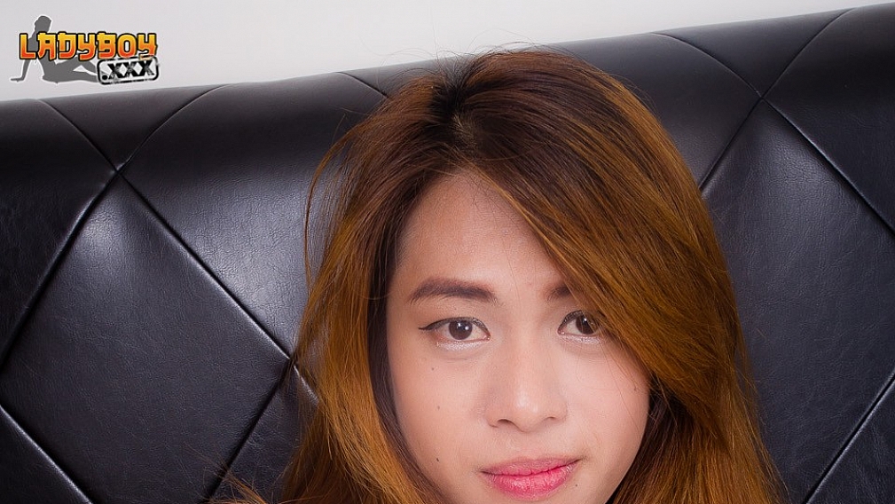 Bb Fucks Herself In The Ass