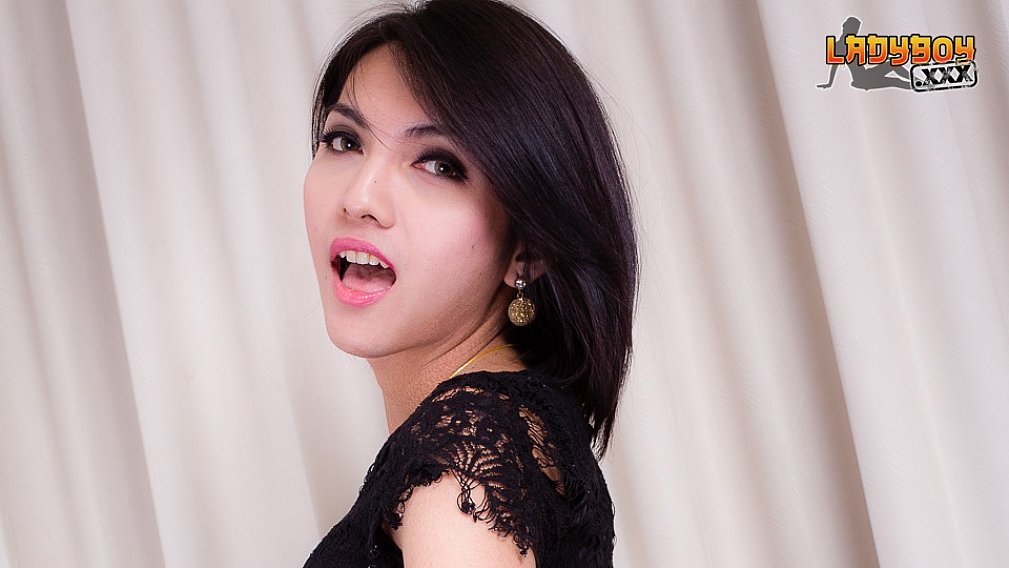 Beautiful Sofie Strokes Her Cock