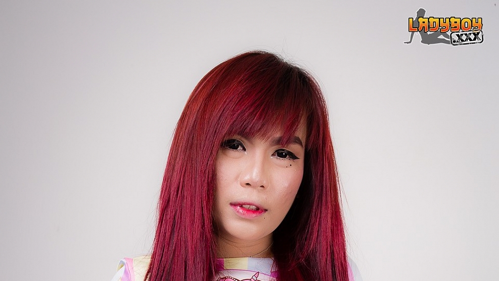 Noey - Pantyhose Jerk-Off